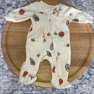Carter’s - Footed One-Piece with Avocado & Carrot Print